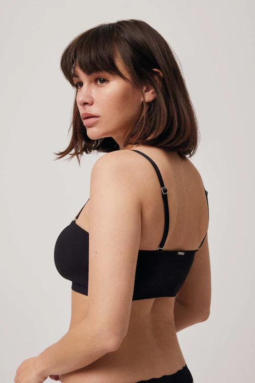 REGGISENO A FASCIA YSABEL MORA