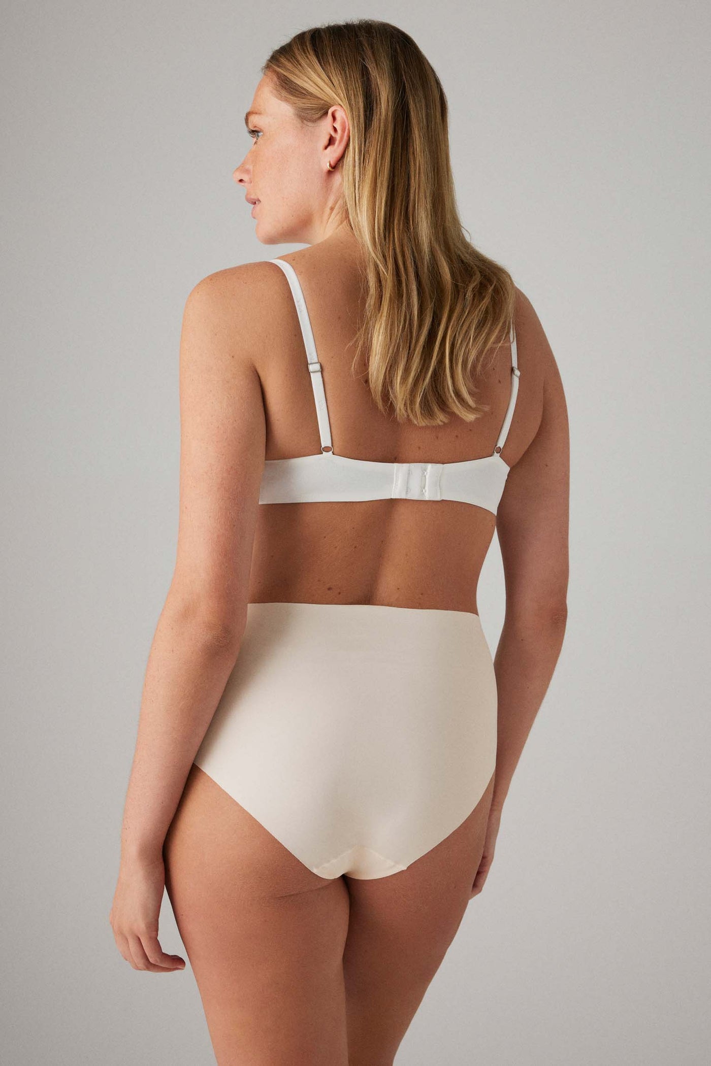 SLIP VITA ALTA LYCRA E PIZZO TAGLIO LASER PANNACOTTA YSABEL MORA