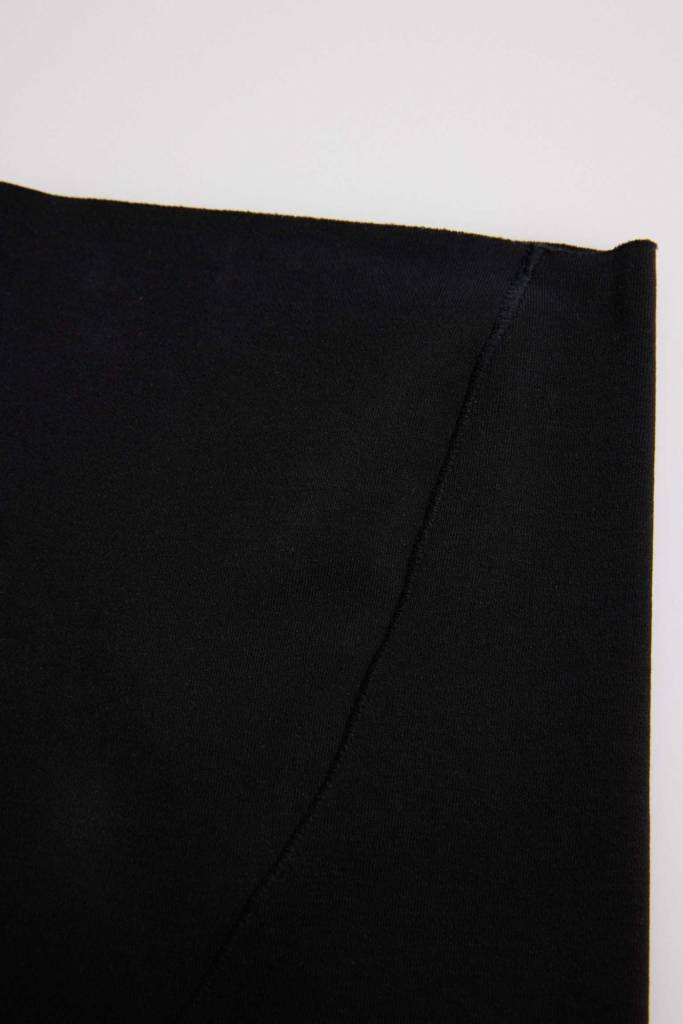 PANTALONCINI ANTISFREGAMENTO TAGLIO LASER YSABEL MORA