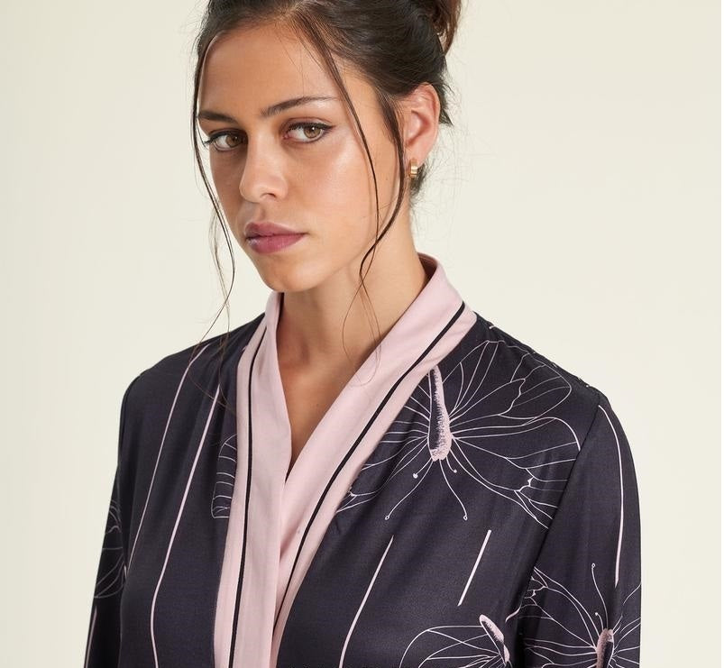 CAMICIA DA NOTTE NERA E ROSA STAMPA FARFALLE MUYDEMI