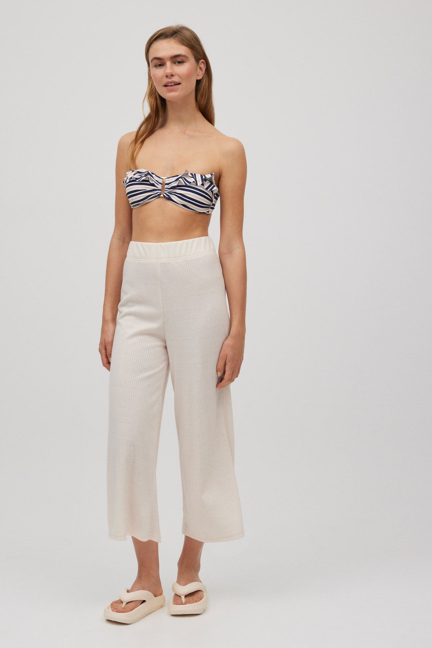 PANTALONE AMPIO A COSTINE YSABEL MORA