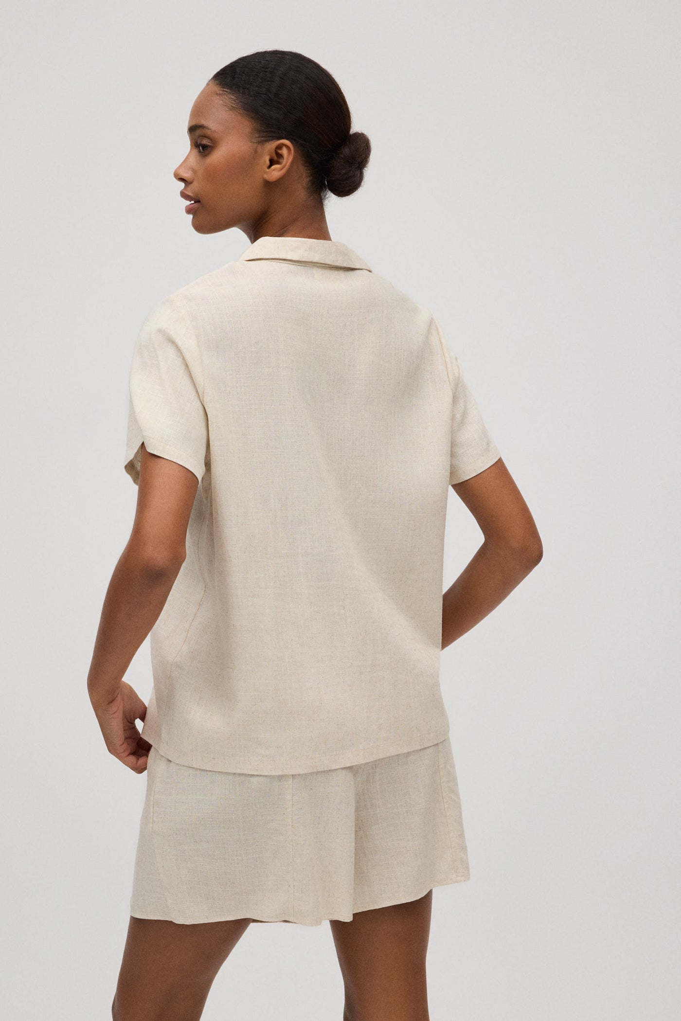 CAMICIA MANICHE CORTE IN MISTO LINO YSABEL MORA
