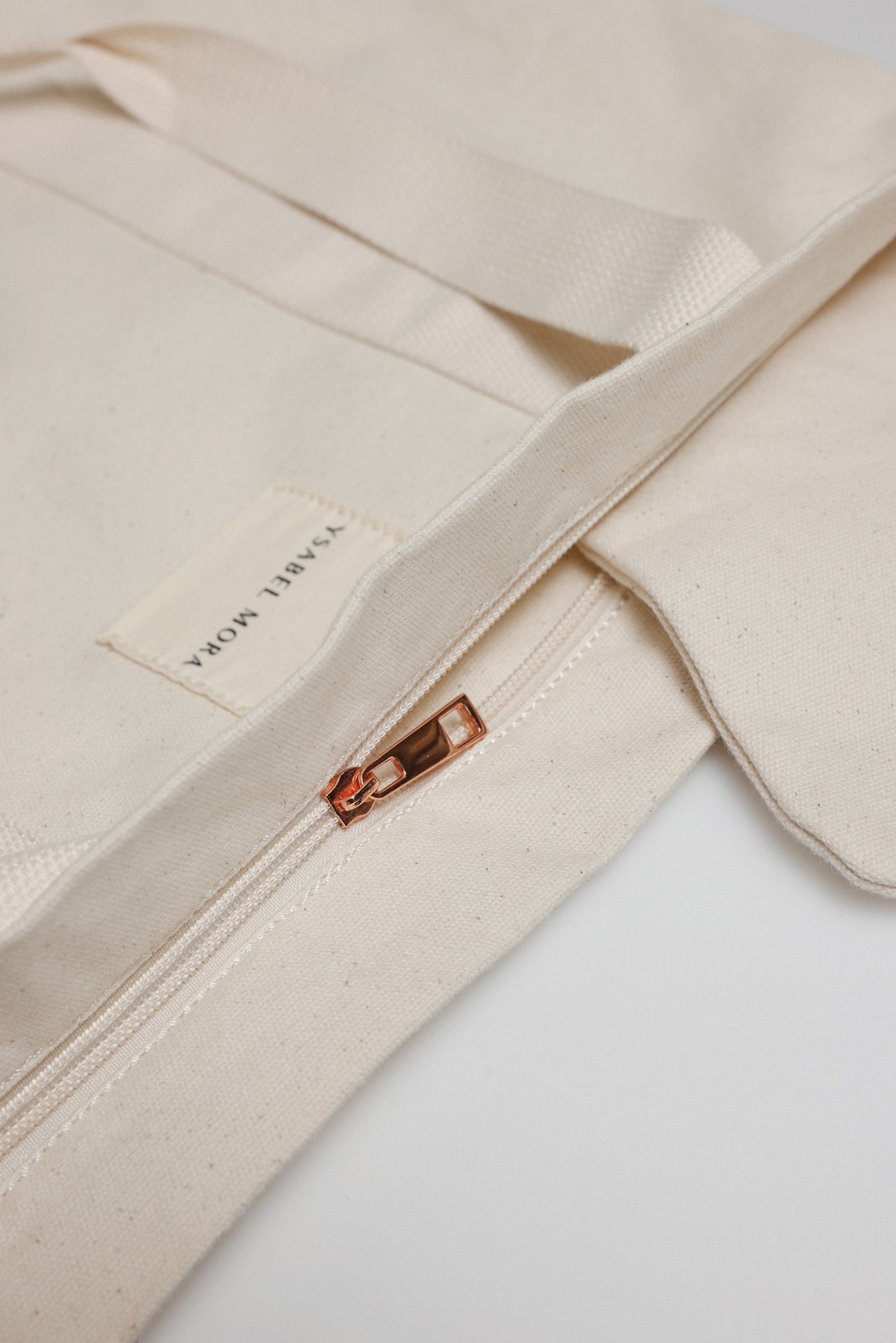 BORSA DA MARE IN TESSUTO BEIGE YSABEL MORA