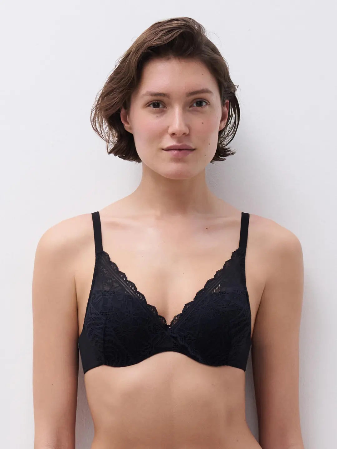 REGGISENO FLORAL TOUCH PREFORMATO NERO CHANTELLE EASYFEEL