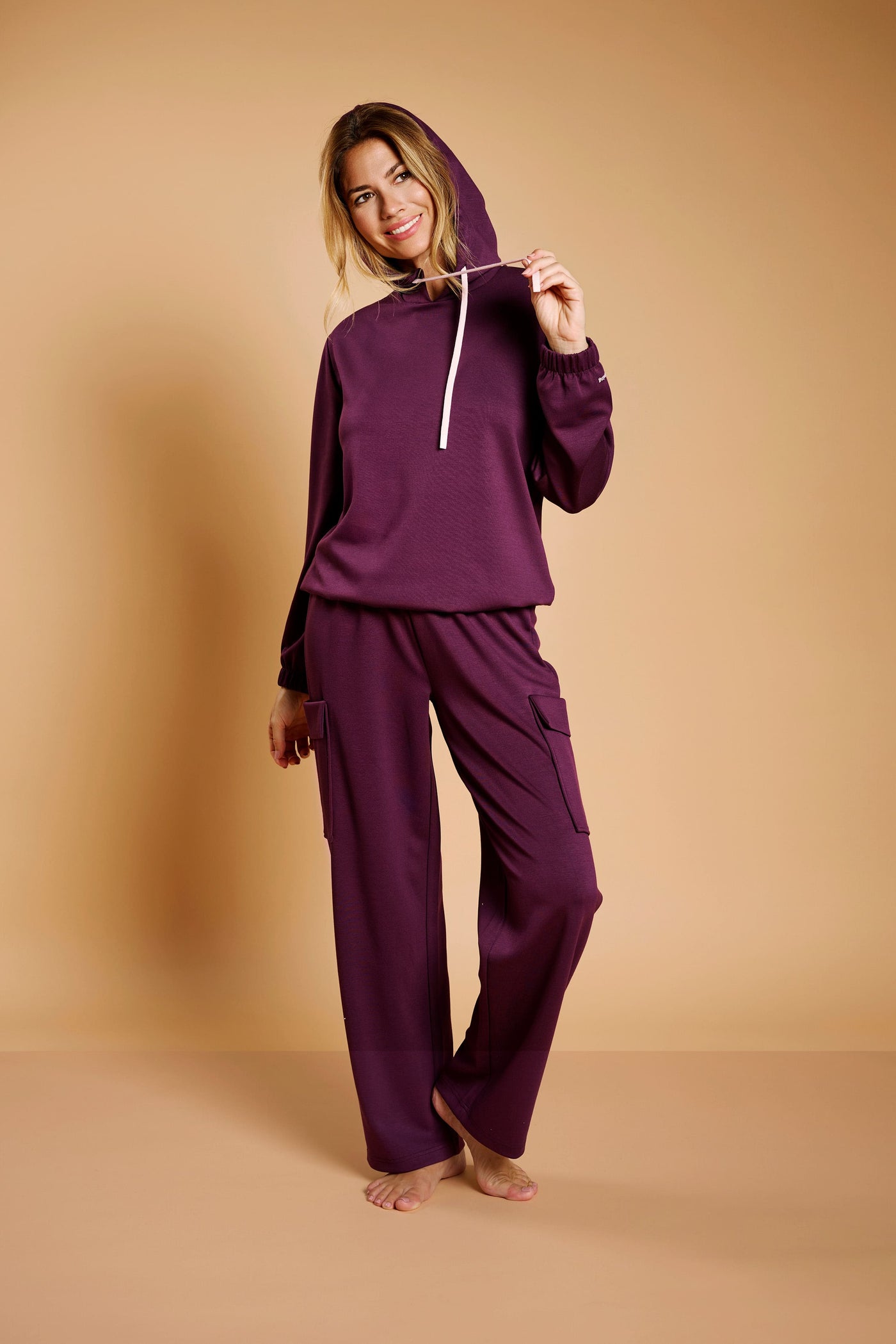 PIGIAMA BORDEAUX CON CAPPUCCIO MUYDEMI