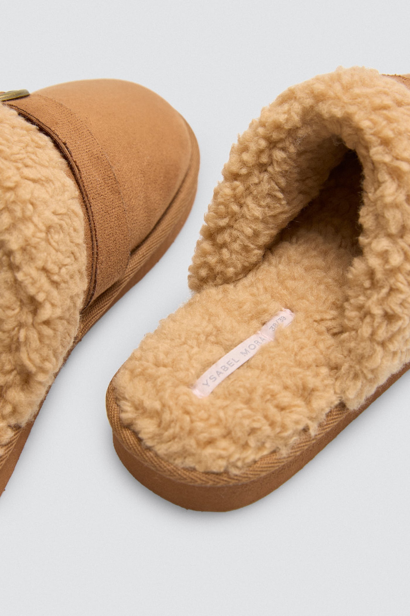 PANTOFOLE EFFETTO SCAMOSCIATO CON INTERNO IN SHEARLING YSABEL MORA