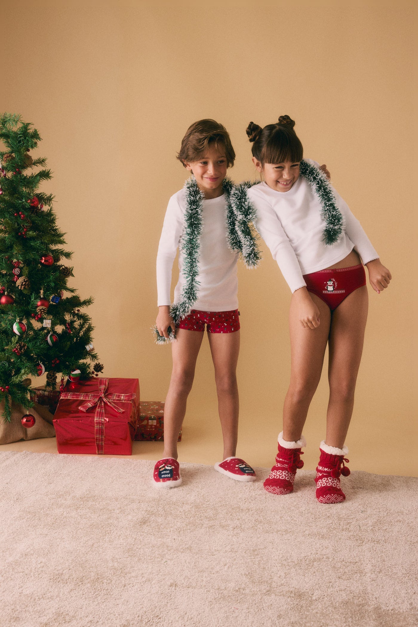 MUTANDINA BIMBA IN COTONE NATURALE ROSSO YSABEL MORA