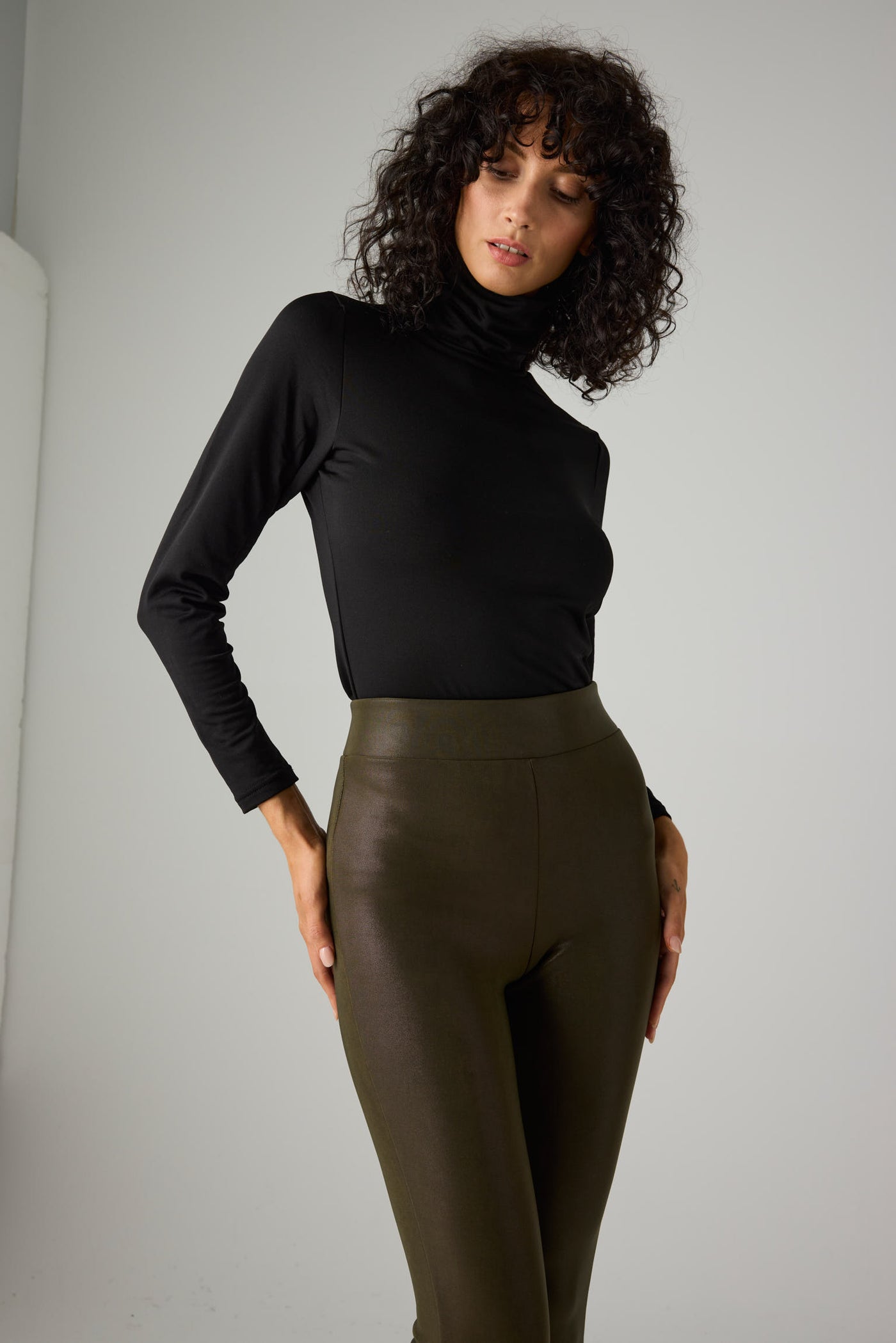 LEGGINGS TERMICO EUCALIPTUS GREEN EFFETTO PELLE YSABEL MORA