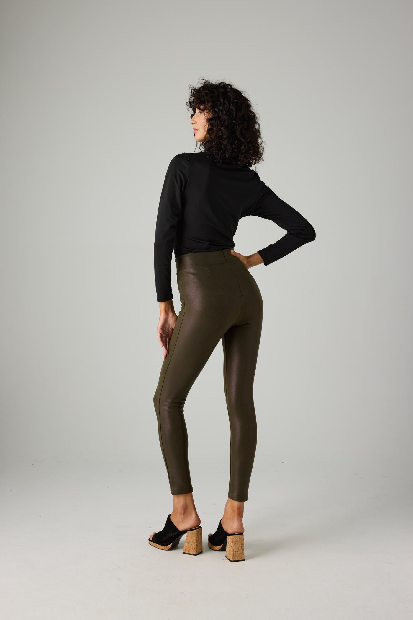LEGGINGS TERMICO EUCALIPTUS GREEN EFFETTO PELLE YSABEL MORA
