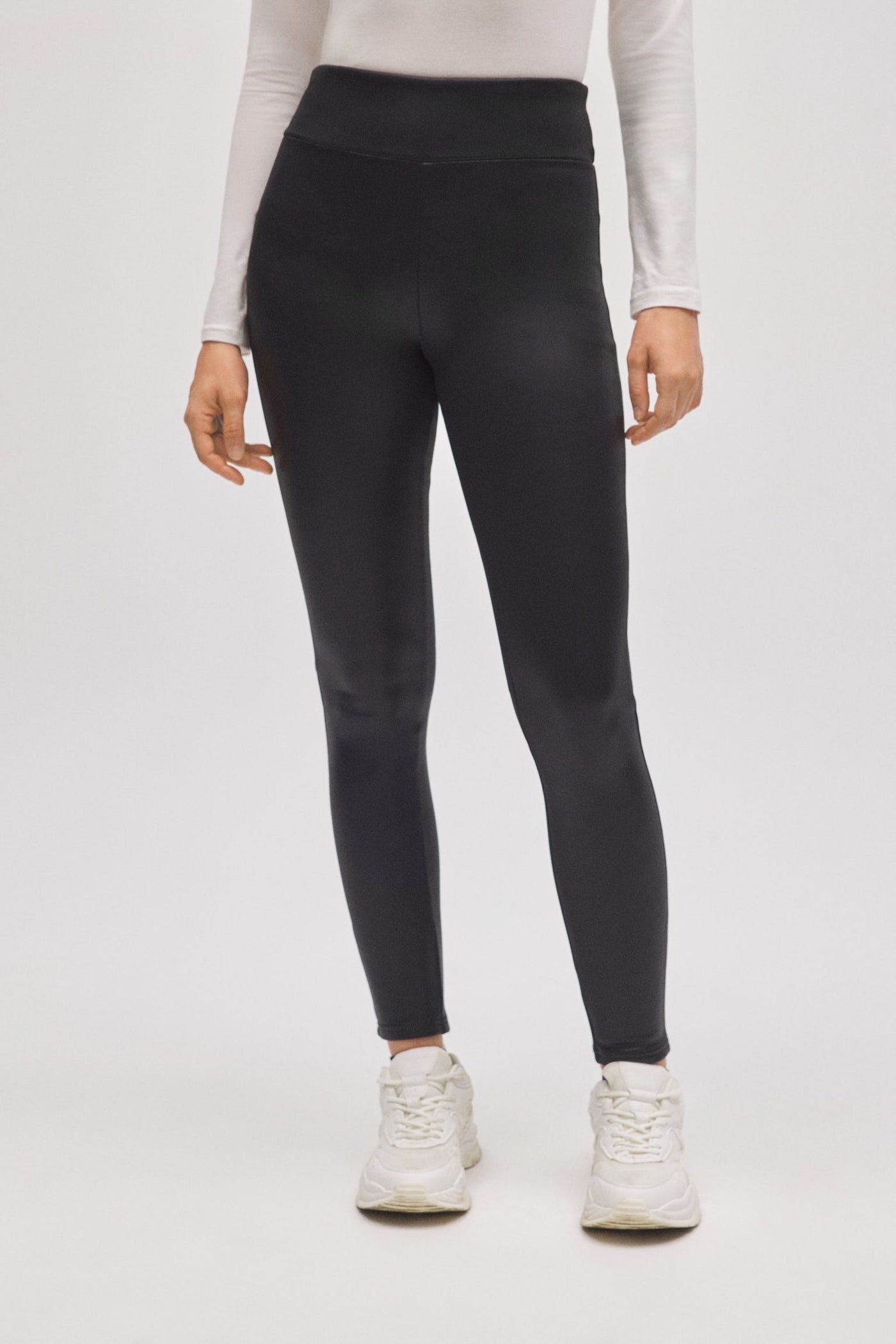 LEGGINGS TERMICO NERO EFFETTO PELLE YSABEL MORA