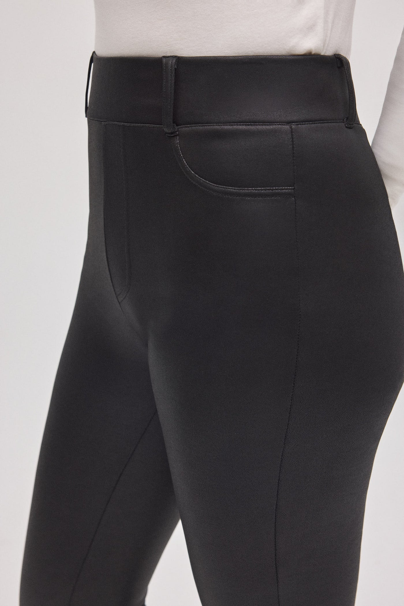 PANTALONE TERMICO EFFETTO PELLE A ZAMPA YSABEL MORA