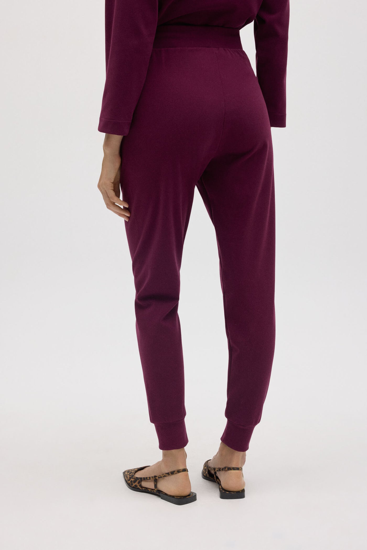 PANTALONI JOGGER TESTURIZZATI BORDEAUX YSABEL MORA