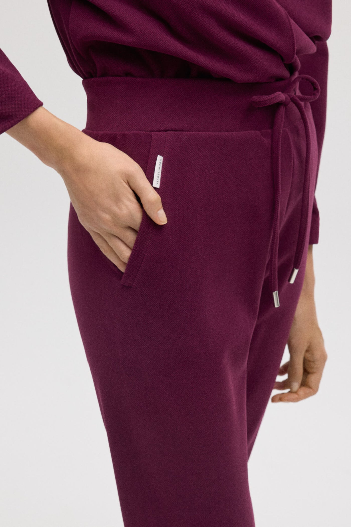 PANTALONI JOGGER TESTURIZZATI BORDEAUX YSABEL MORA