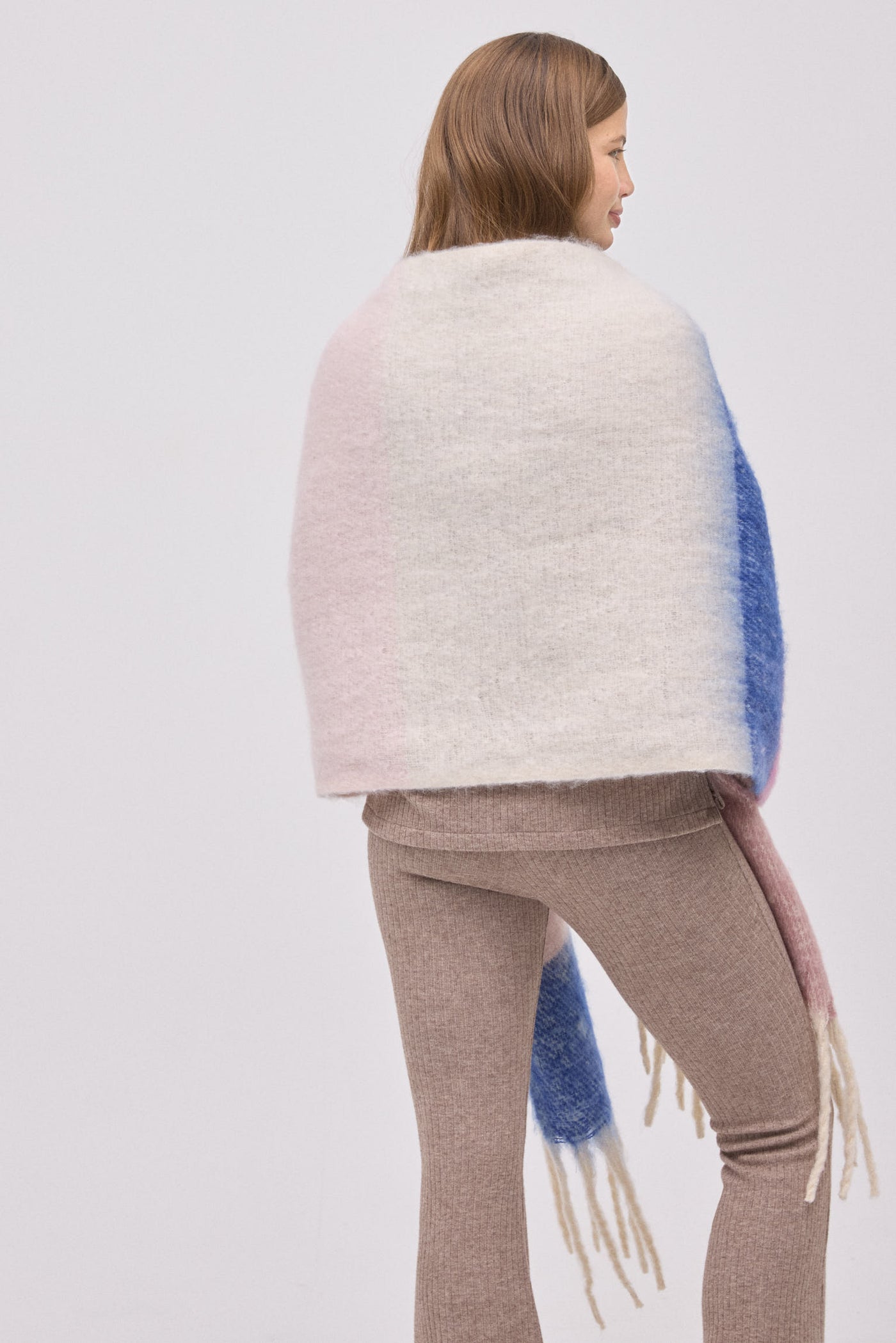 SCIARPA CON STAMPA A RIGHE COLORATA YSABEL MORA