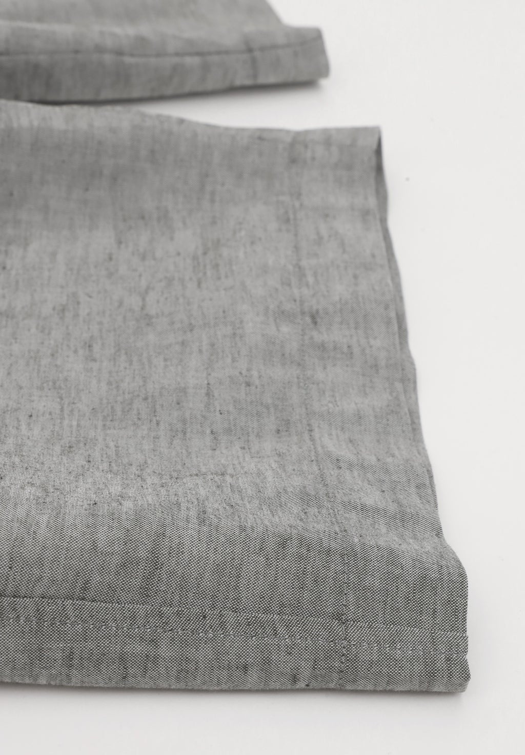 BERMUDA CON COULISSE IN LINO E COTONE PEROFIL