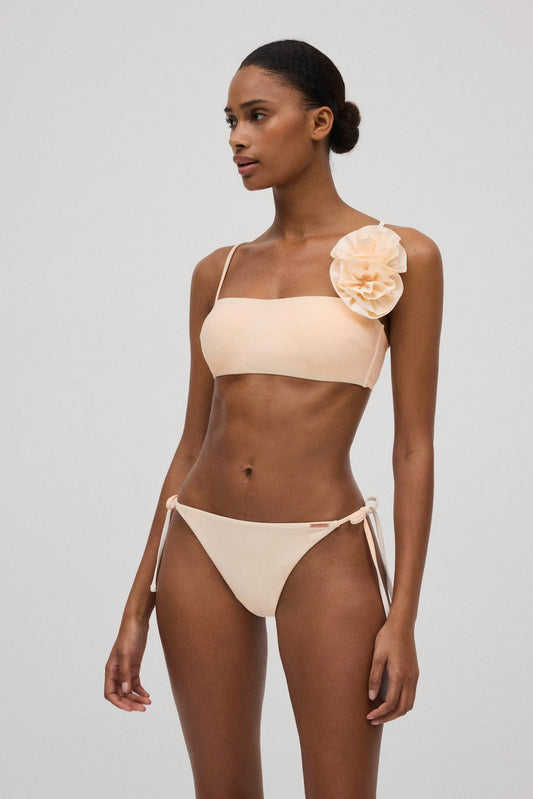 SET BIKINI A FASCIA CON DETTAGLI FLOREALI YSABEL MORA