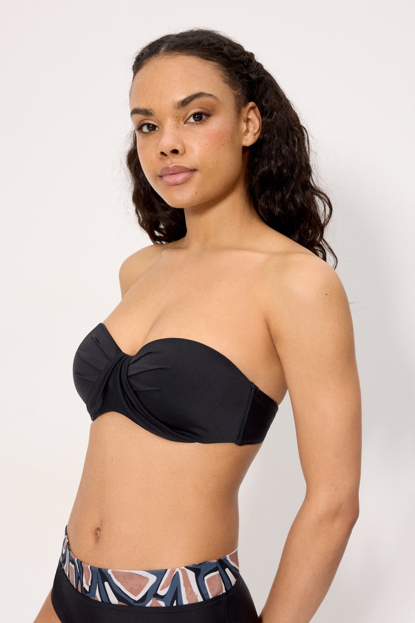 REGGISENO BIKINI A FASCIA COPPA C NERO YSABEL MORA