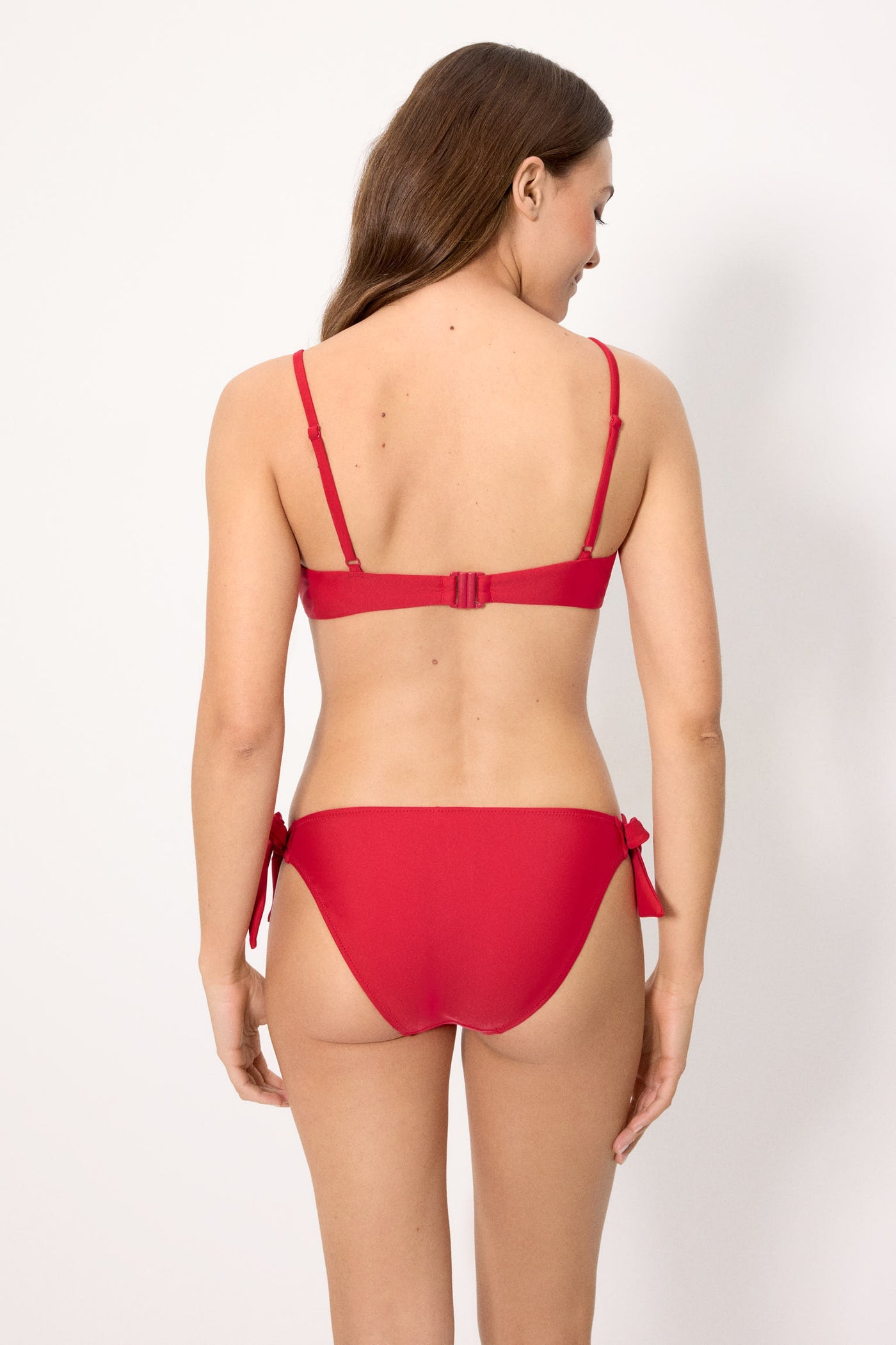 SLIP BIKINI CON LACCETTI ROSSO YSABEL MORA