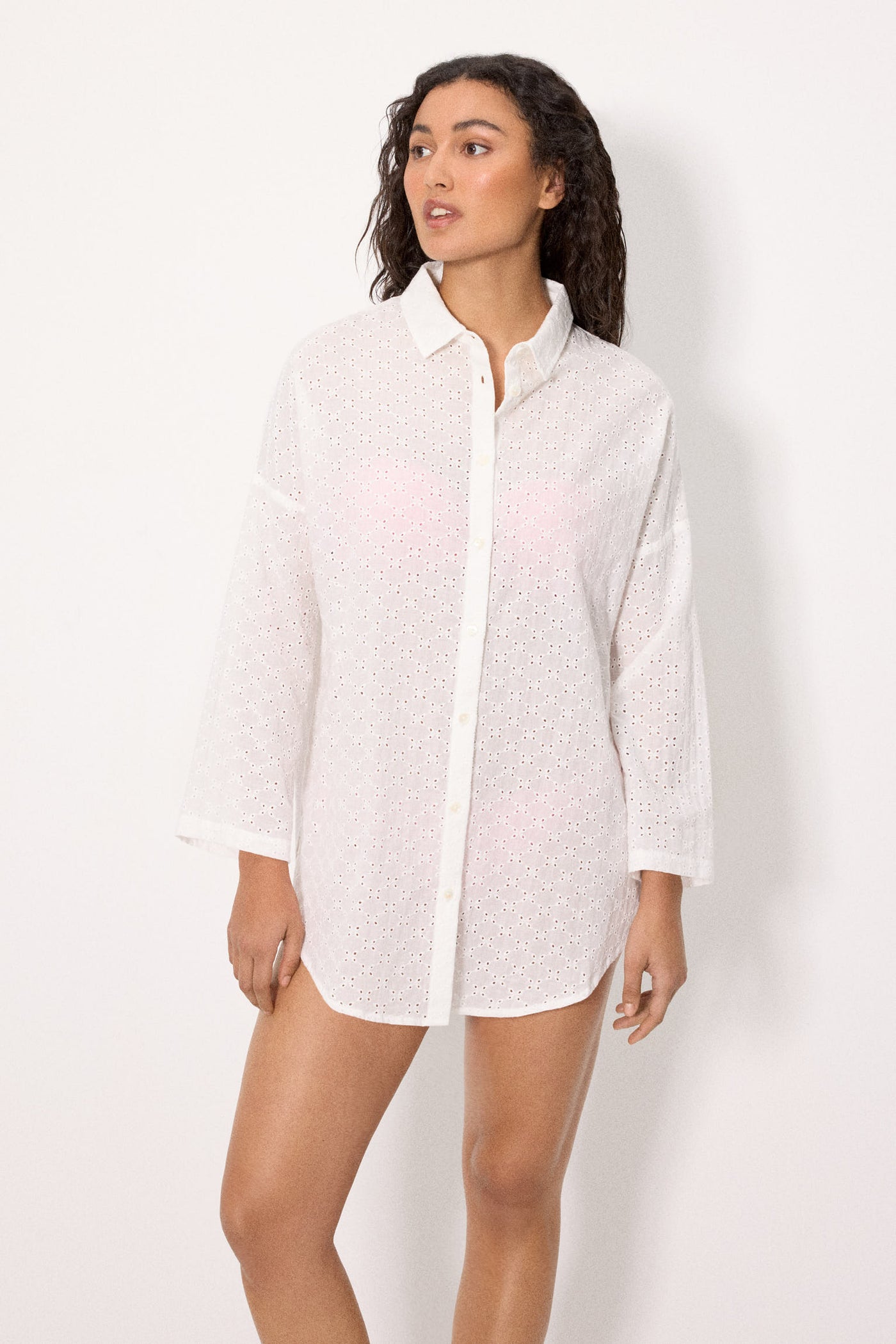 CAMICIA DA SPIAGGIA LUNGA IN PIZZO SANGALLO BIANCO YSABEL MORA