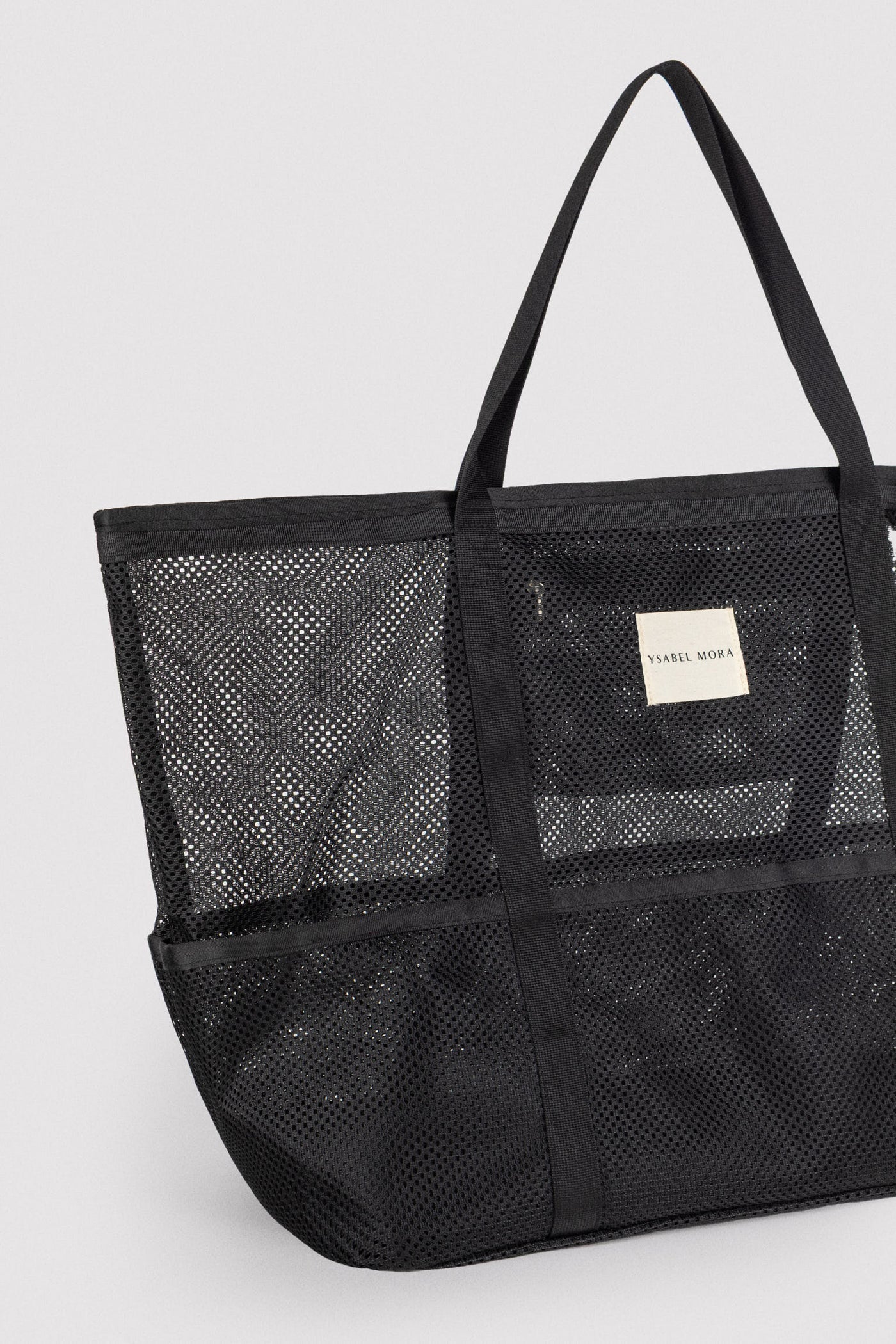 BORSA DA SPIAGGIA TRAFORATA NERO YSABEL MORA