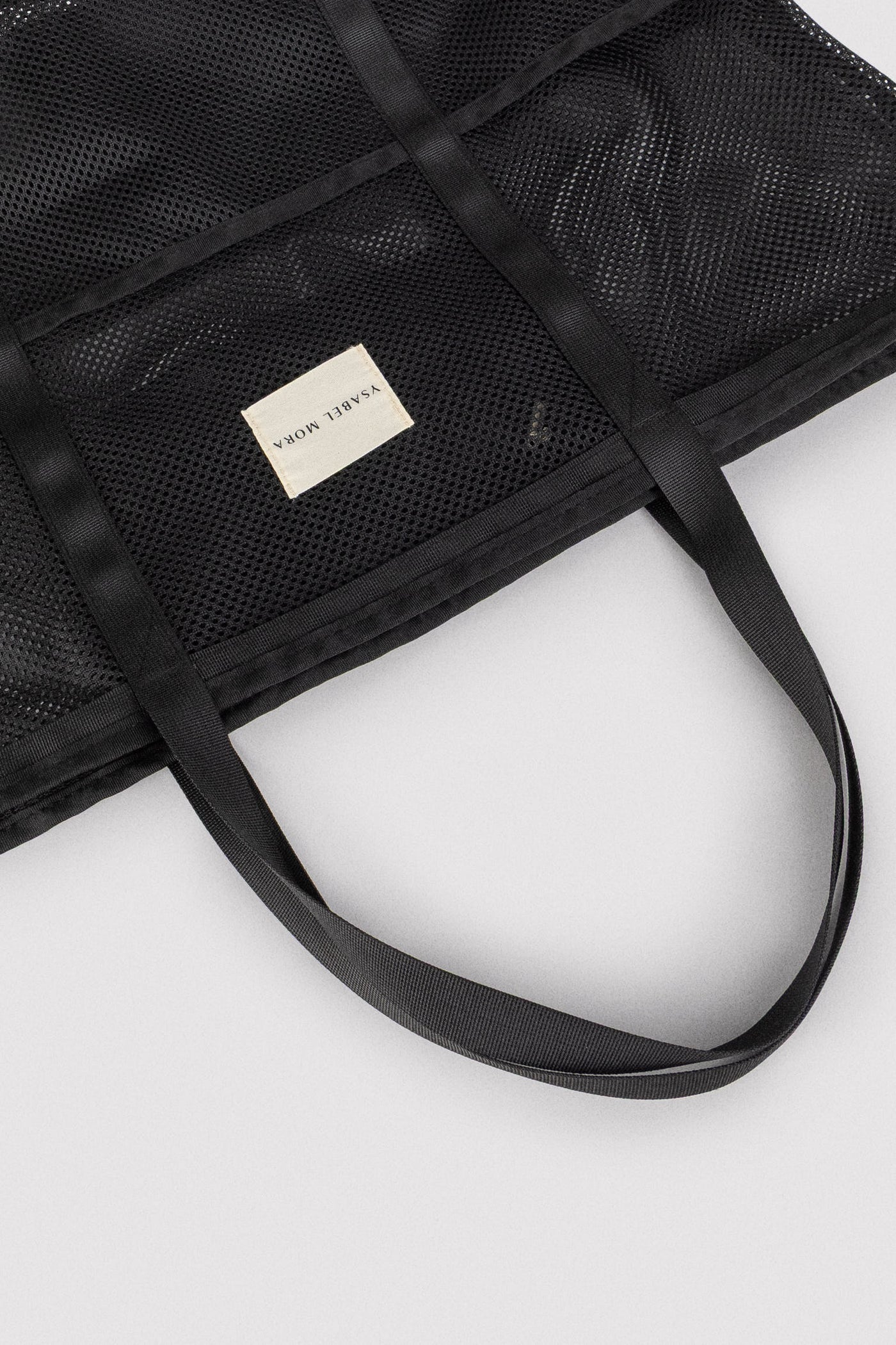 BORSA DA SPIAGGIA TRAFORATA NERO YSABEL MORA