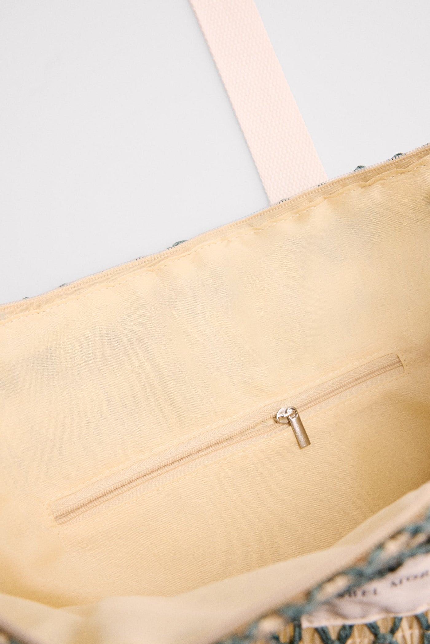 BORSA DA SPIAGGIA IN RAFIA BEIGE E VERDE YSABEL MORA