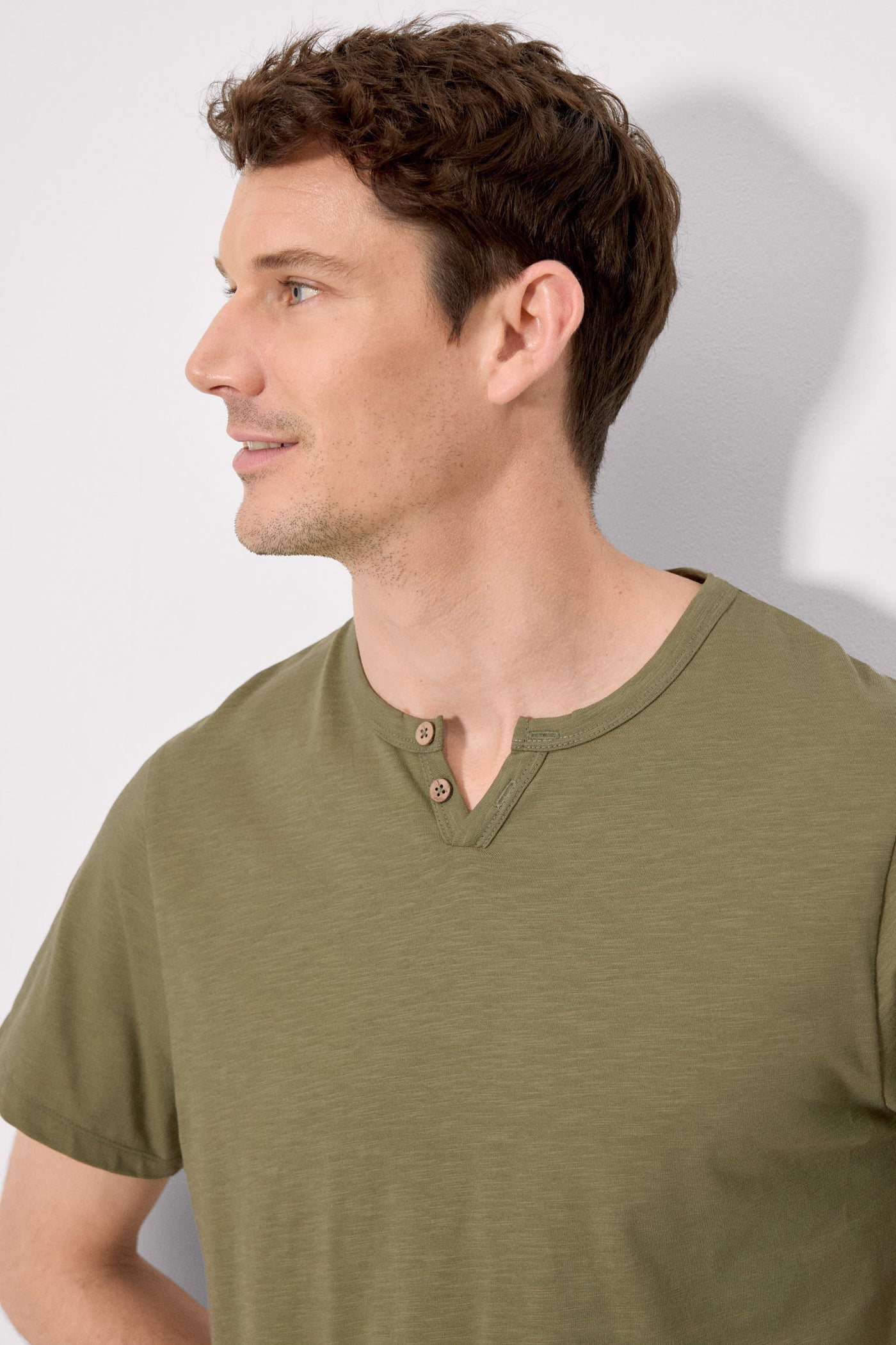 T-SHIRT BASIC CON COLLETTO ALLA COREANA YSABEL MORA