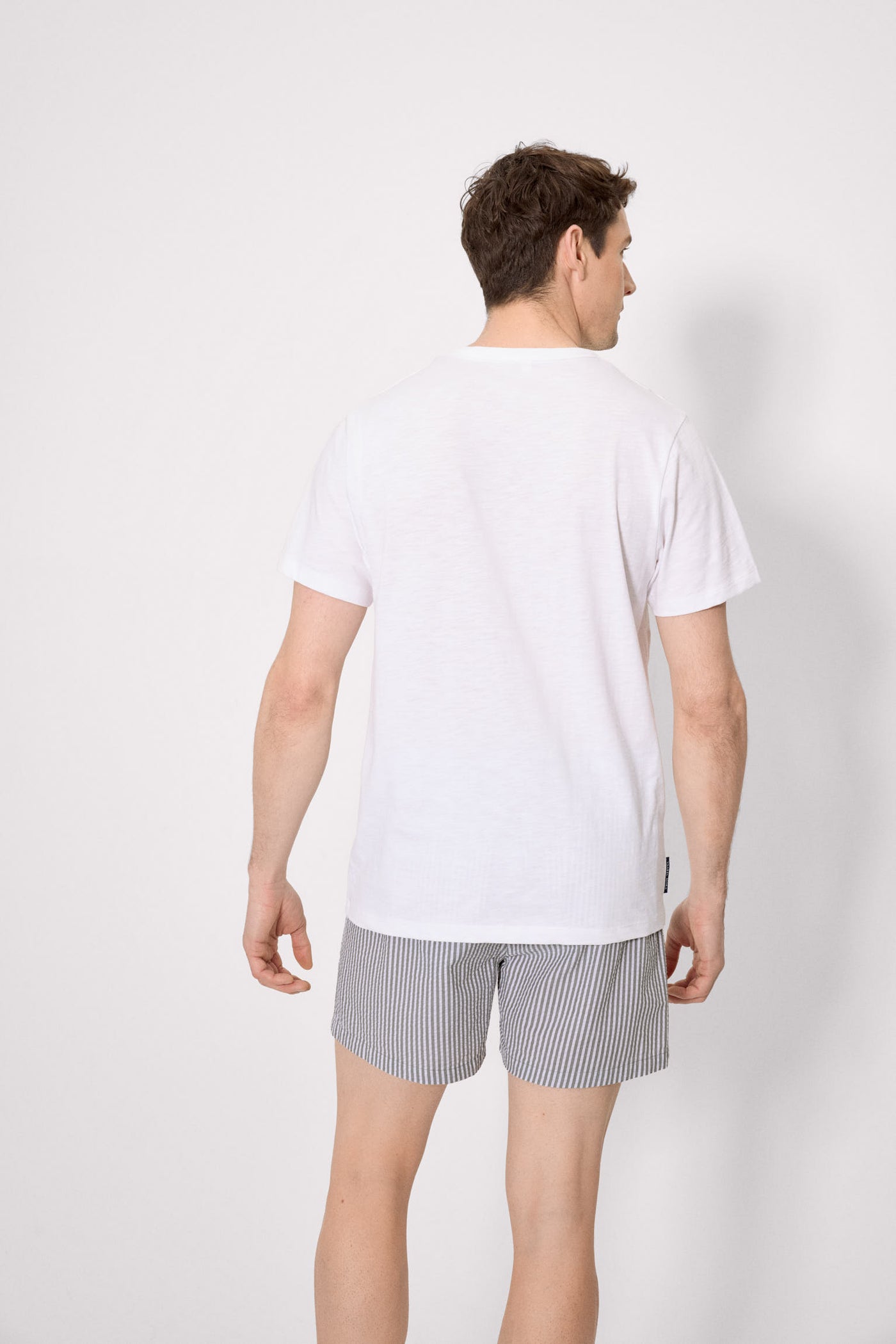 T-SHIRT BASIC CON COLLETTO ALLA COREANA YSABEL MORA