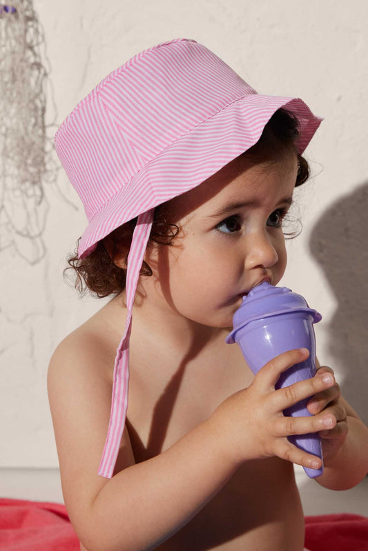 CAPPELLINO DA SPIAGGIA BIMBA YSABEL MORA