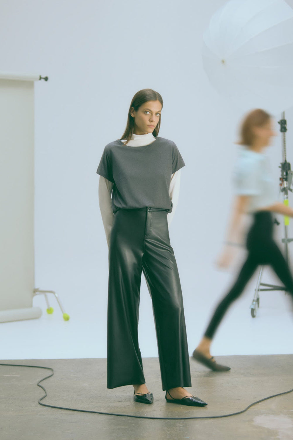 PANTALONE TERMICO WIDE LEG EFFETTO PELLE YSABEL MORA