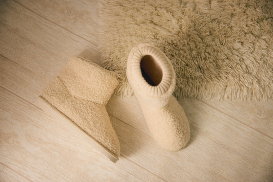 STIVALETTI DA CASA IN SHEARLING CON BORDINO A COSTE YSABEL MORA