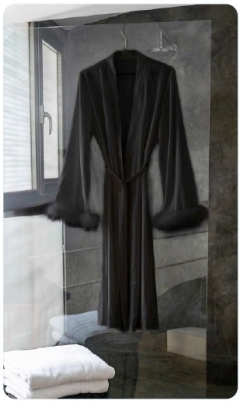 VESTAGLIA NERA CON PIUME BRIDAL FEATHERS MUYDEMI